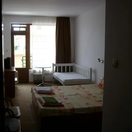 Hotel Neven 2*